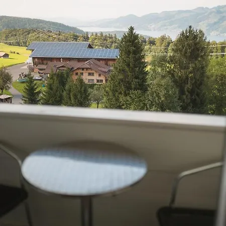 Seeblick Aeschi Mini-hôtel